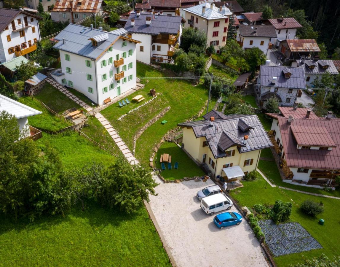 Appartamenti La Rocia Rocca Pietore Exterior photo